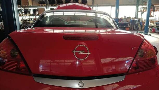 Foto: HECKDECKEL/ HECKKLAPPE eines Opel Tigra Twin Top 1.3 CDTI