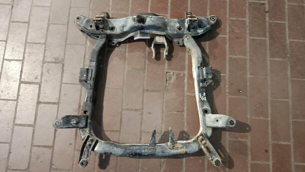 Foto: VORDERACHSE/ ACHSE VORN eines Opel Tigra Twin Top 1.3 CDTI