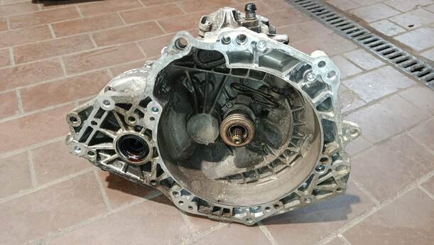 Foto: SCHALTGETRIEBE F17 3,55 eines Opel Tigra Twin Top 1.3 CDTI