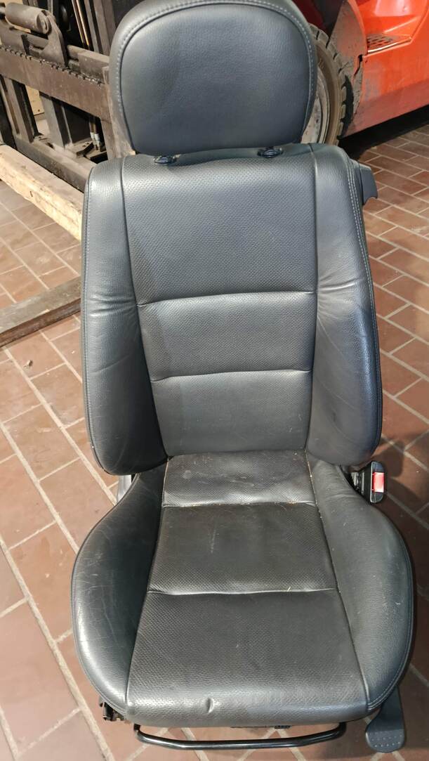 Foto: BEIFAHERSITZ/ SITZ RECHTS eines Opel Tigra Twin Top 1.3 CDTI
