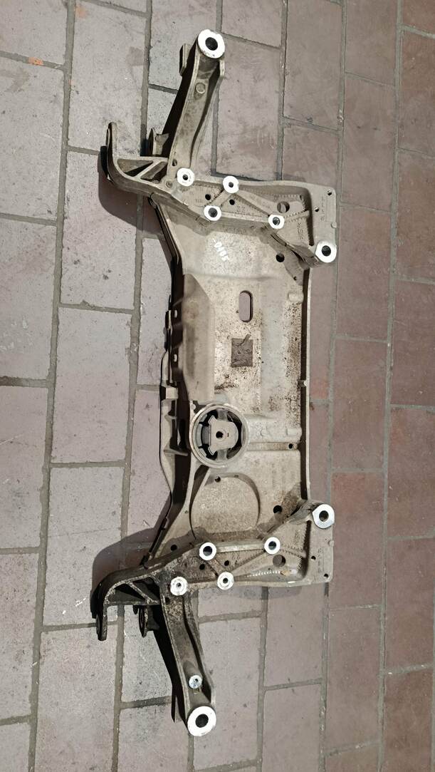 Foto: VORDERACHSE / AGGREGATENTRÄGER VORNE eines Seat Altea 1.6