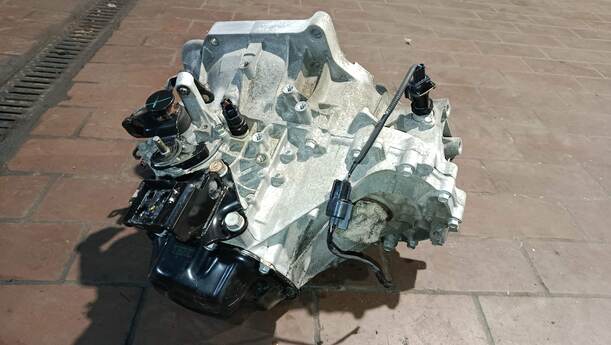Foto: SCHALTGETRIEBE 4300032782 eines Kia Ceed 1.4 CVVT SW ISG