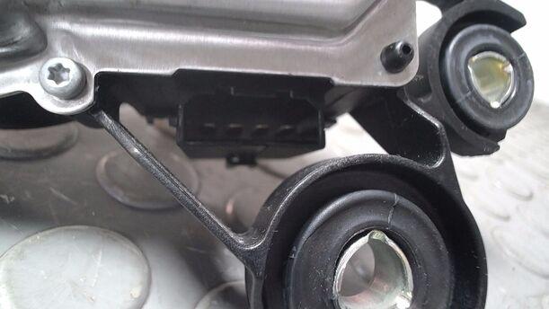 Foto: SCHEIBENWISCHERMOTOR HINTEN eines Seat Ibiza SC 1.0 Eco TSI S&S