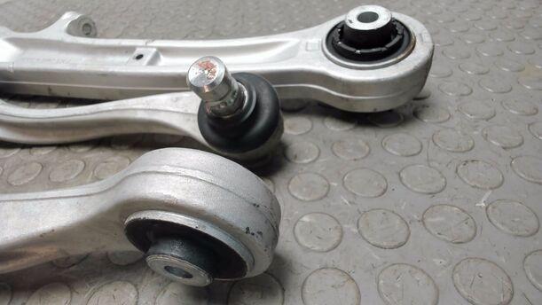 Foto: QUERLENKER / TRAGGELENKE SET LINKS eines Audi A6 2.7 TDI tiptronic quattro