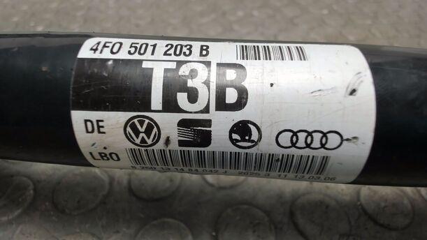 Foto: ANTRIEBSWELLE HINTEN LINKS eines Audi A6 2.7 TDI tiptronic quattro