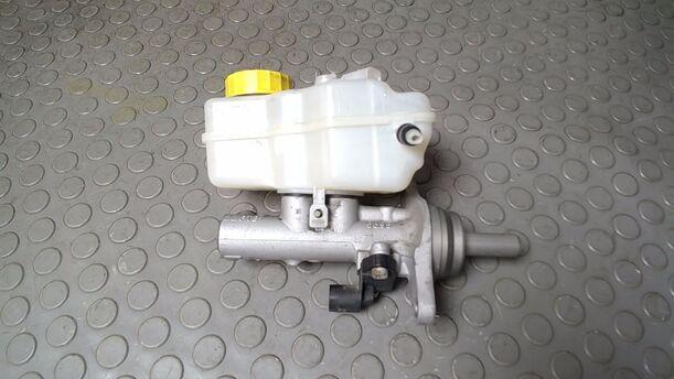 Foto: HAUPTBREMSZYLINDER eines Seat Ibiza SC 1.0 Eco TSI S&S