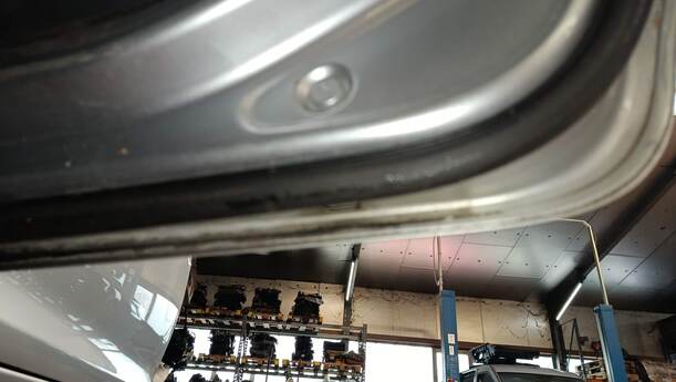 Foto: TÜR HINTEN RECHTS ( VARIANT ) eines VW Golf Variant 1.6 TDI DPF Ghia