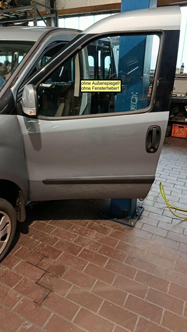 Foto: TÜR VORN LINKS eines Fiat Doblo Cargo DPF Ghia
