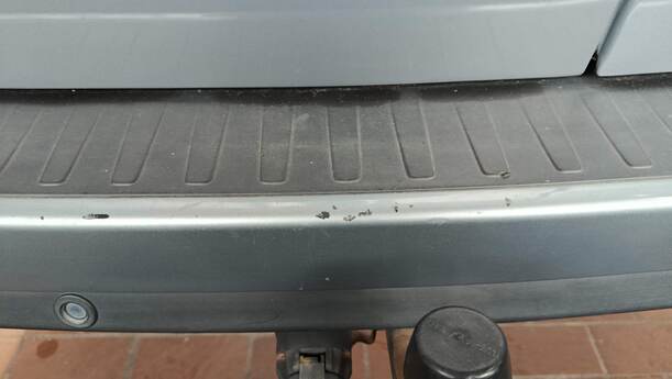 Foto: STOSSFÄNGER / STOßSTANGE HINTEN eines Fiat Doblo Cargo DPF Ghia