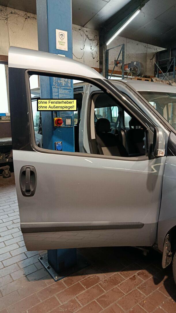 Foto: TÜR VORNE RECHTS eines Fiat Doblo Cargo DPF Ghia