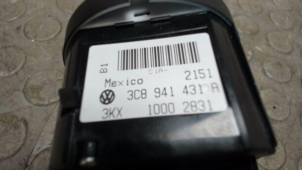 Foto: LICHTSCHALTER eines VW Golf Variant 1.6 TDI DPF Ghia