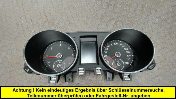 Foto: KOMBIINSTRUMENT / TACHOEINHEIT eines VW Golf Variant 1.6 TDI DPF Ghia