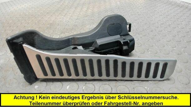 Foto: GASPEDAL ( DIESEL / SCHALTGETRIEBE ) eines VW Golf Variant 1.6 TDI DPF Ghia