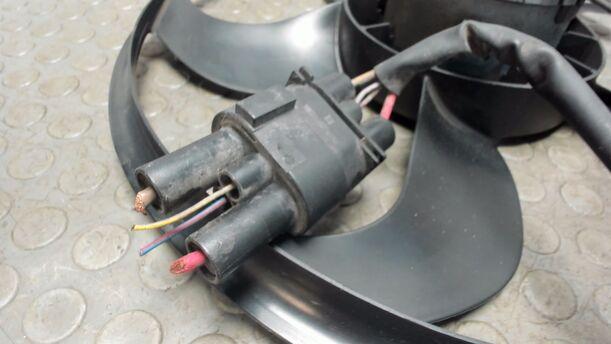 Foto: ELEKTROLÜFTER eines VW Golf Variant 1.6 TDI DPF Ghia