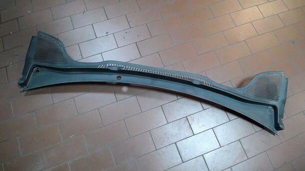 Foto: WINDLAUF/ ABDECKUNG WASSERKASTEN eines Seat Ibiza SC 1.0 Eco TSI S&S Ghia