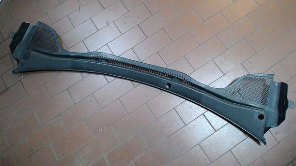 Foto: WINDLAUF/ ABDECKUNG WASSERKASTEN eines Seat Ibiza SC 1.0 Eco TSI S&S Ghia