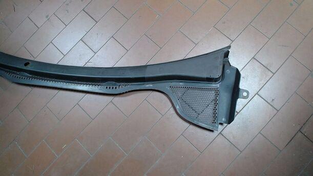 Foto: WINDLAUF/ ABDECKUNG WASSERKASTEN eines Seat Ibiza SC 1.0 Eco TSI S&S Ghia