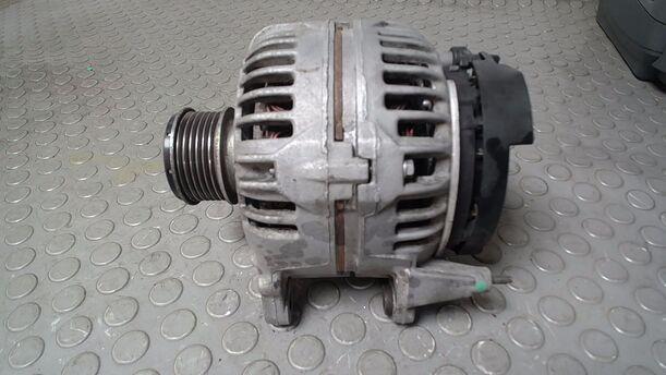 Foto: LICHTMASCHINE ( 140A ) eines VW Golf Variant 1.6 TDI DPF Ghia