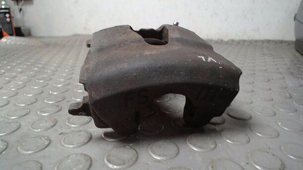Foto: BREMSSATTEL VORN LINKS eines VW Golf Variant 1.6 TDI DPF Ghia