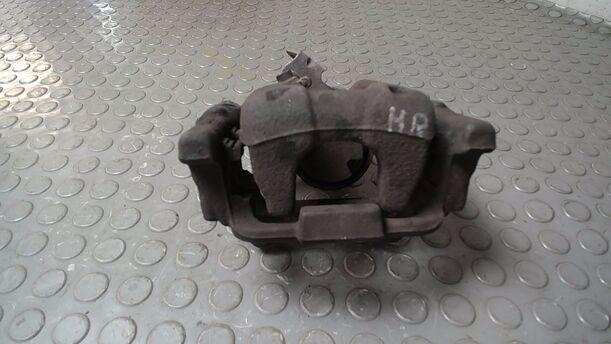 Foto: BREMSSATTEL HINTEN RECHTS ( BOSCH ) eines VW Golf Variant 1.6 TDI DPF GLS