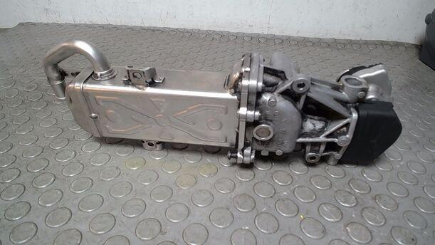 Foto: ABGASKÜHLER eines VW Golf Variant 1.6 TDI DPF GLS