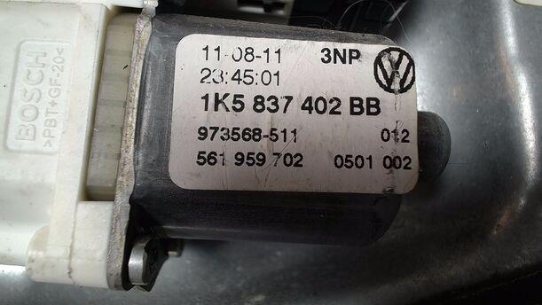 Foto: FENSTERHEBER ELEKTRISCH VORN RECHTS eines VW Golf Variant 1.6 TDI DPF GLS