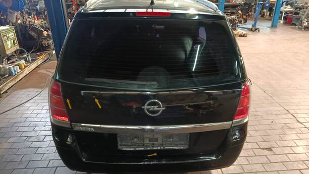 Foto: HECKKLAPPE / HECKDECKEL eines Opel Zafira 1.8 GLS