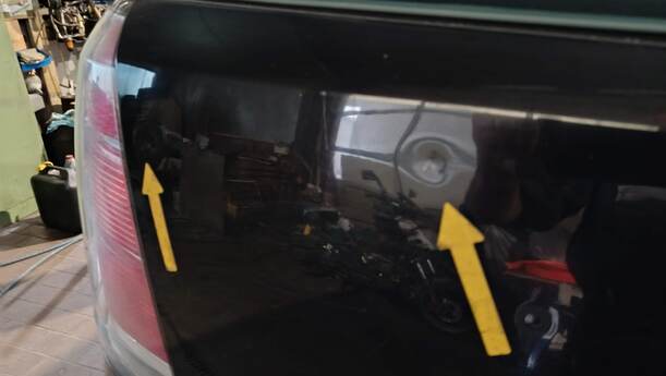 Foto: HECKKLAPPE / HECKDECKEL eines Opel Zafira 1.8 GLS