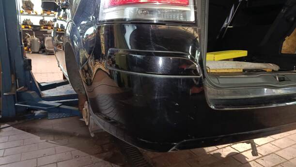 Foto: STOSSFÄNGER / STOßSTANGE HINTEN eines Opel Zafira 1.8 GLS