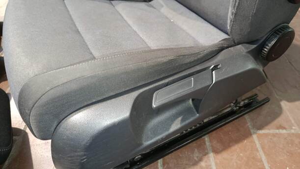 Foto: INNENAUSSTATTUNG eines VW Golf Variant 1.6 TDI DPF GLS