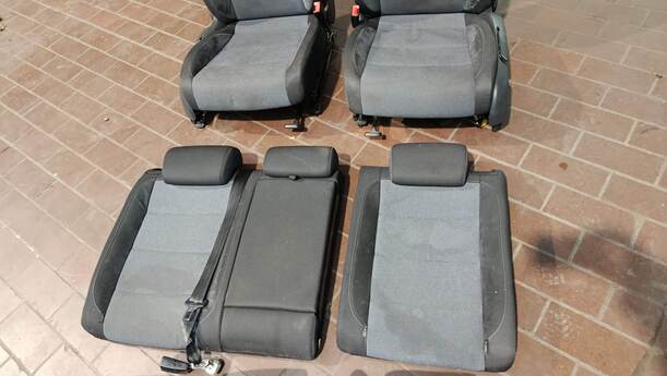 Foto: INNENAUSSTATTUNG eines VW Golf Variant 1.6 TDI DPF GLS