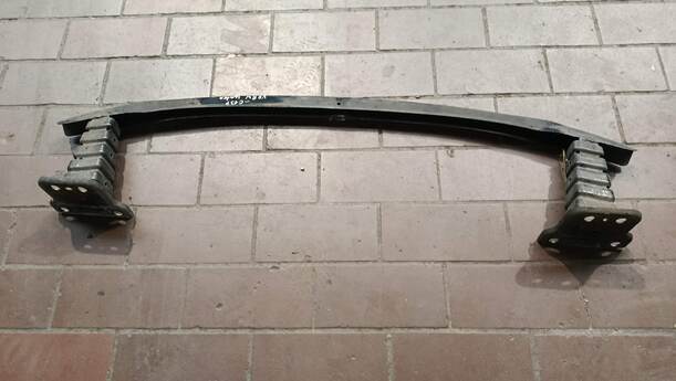 Foto: VERSTÄRKUNG VORNE UNTEN eines Fiat Doblo Cargo DPF GLS