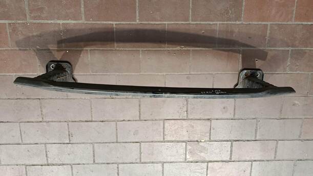 Foto: VERSTÄRKUNG VORNE UNTEN eines Fiat Doblo Cargo DPF GLS