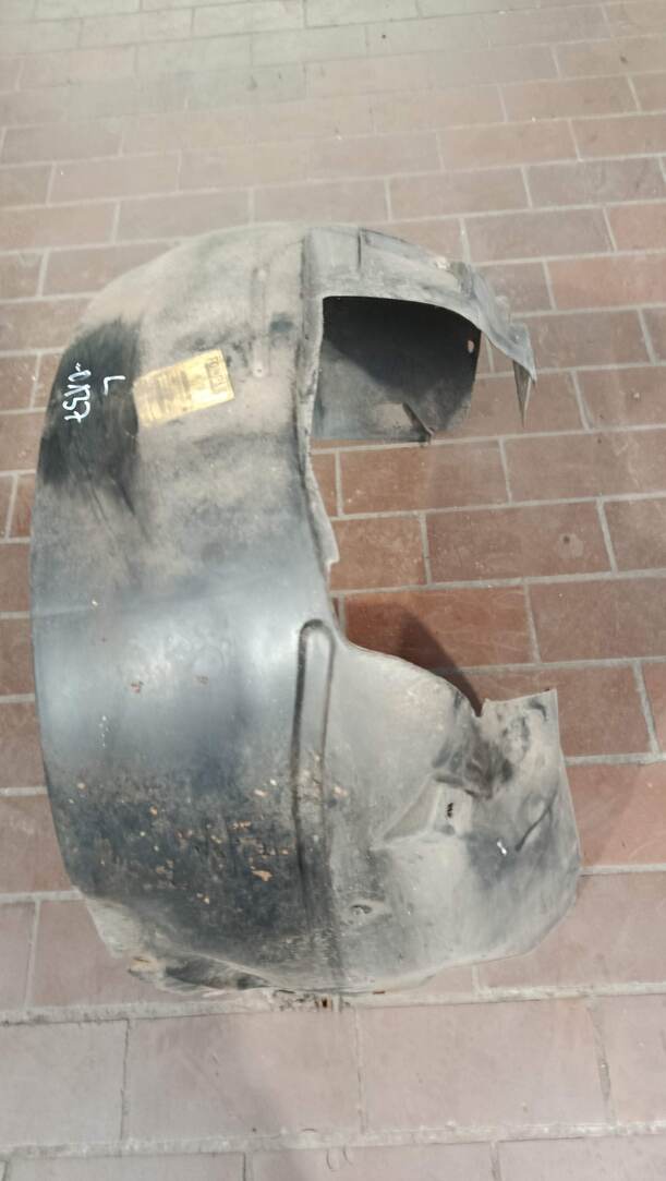 Foto: RADHAUSSCHALE / INNENKOTFLÜGEL LINKS eines Fiat Doblo Cargo DPF GLS