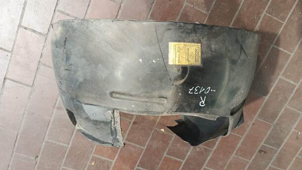 Foto: RADHAUSSCHALE / INNENKOTFLÜGEL RECHTS eines Fiat Doblo Cargo DPF GLS