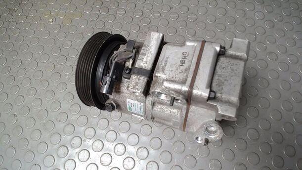 Foto: KOMPRESSOR KLIMAANLAGE/ KLIMAKOMPRESSOR eines Kia Ceed 1.4 CVVT SW ISG GLS