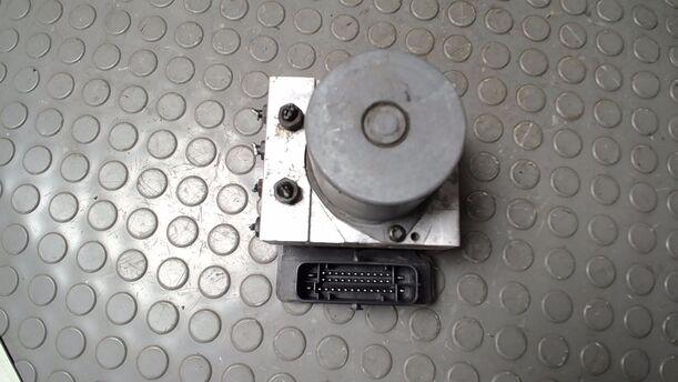 Foto: HAUPTBREMSAGGREGAT ABS eines Kia Ceed 1.4 CVVT SW ISG GLS