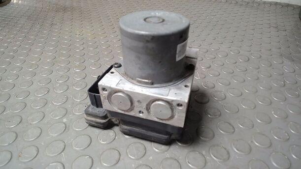 Foto: HAUPTBREMSAGGREGAT ABS eines Kia Ceed 1.4 CVVT SW ISG GLS
