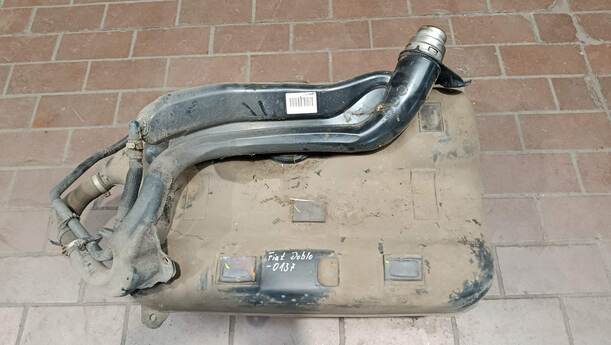 Foto: KRAFTSTOFFTANK ( DIESEL ) eines Fiat Doblo Cargo DPF GLS