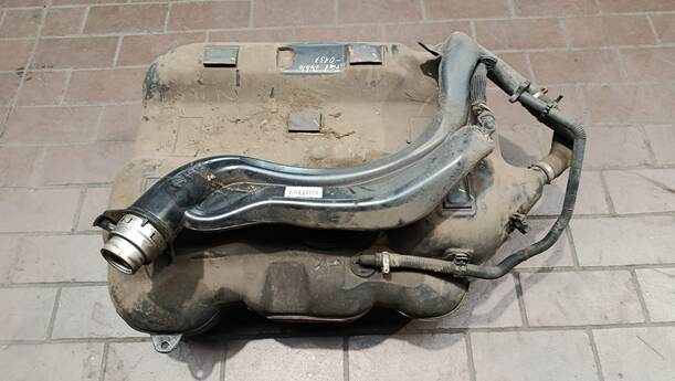 Foto: KRAFTSTOFFTANK ( DIESEL ) eines Fiat Doblo Cargo DPF GLS