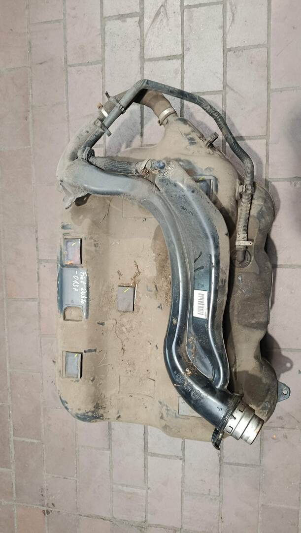 Foto: KRAFTSTOFFTANK ( DIESEL ) eines Fiat Doblo Cargo DPF GLS