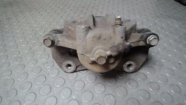 Foto: BREMSSATTEL VORN LINKS eines Kia Ceed 1.4 CVVT SW ISG GLS