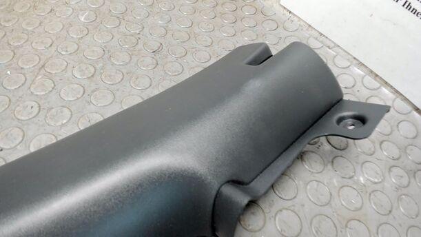Foto: ÂBDECKUNG / VERKLEIDUNG A SÄULE LINKS eines Opel Tigra Twin Top 1.3 CDTI GLS