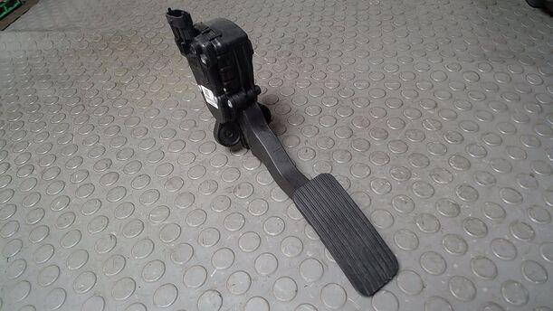 Foto: GASPEDAL eines Kia Ceed 1.4 CVVT SW ISG GLS