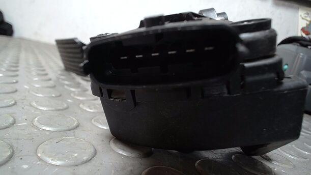 Foto: GASPEDAL eines Kia Ceed 1.4 CVVT SW ISG GLS