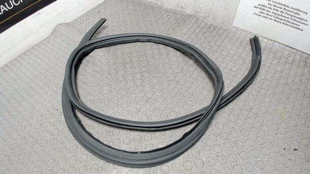 Foto: HECKDECKELDICHTUNG eines Opel Tigra Twin Top 1.3 CDTI GLS