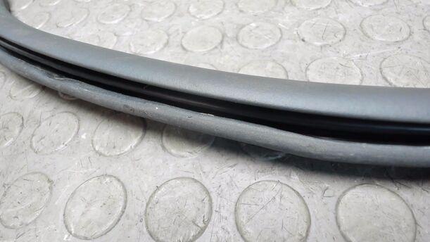 Foto: HECKDECKELDICHTUNG eines Opel Tigra Twin Top 1.3 CDTI GLS