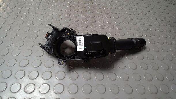 Foto: BLINKSCHALTER/ KOMBISCHALTER eines Kia Ceed 1.4 CVVT SW ISG