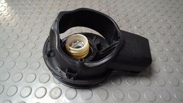 Foto: TANKKLAPPE/ TANKDECKEL eines Kia Ceed 1.4 CVVT SW ISG