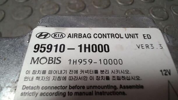 Foto: STEUERGERÄT AIRBAG/ AIRBAGSTEUERGERÄT eines Kia Ceed 1.4 CVVT SW ISG